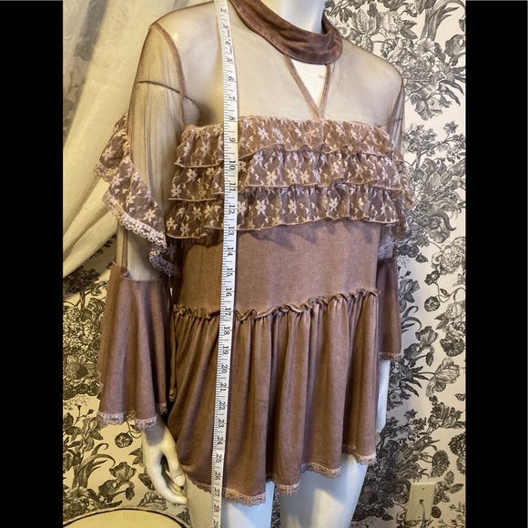 One left! Host pick POL cocoa ruffled babydoll top - Picture 8 of 10
